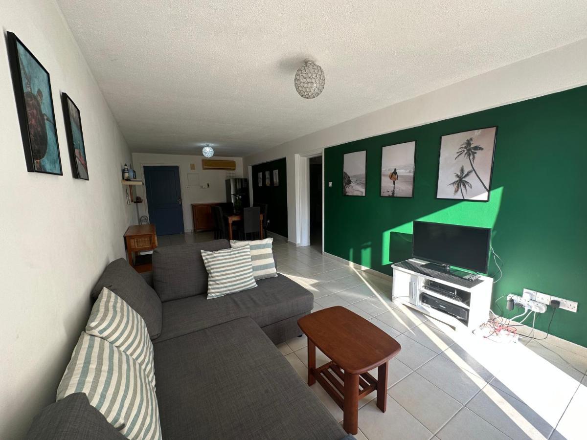 Apartamento Beautiful Regina Gardens Paphos Exterior foto
